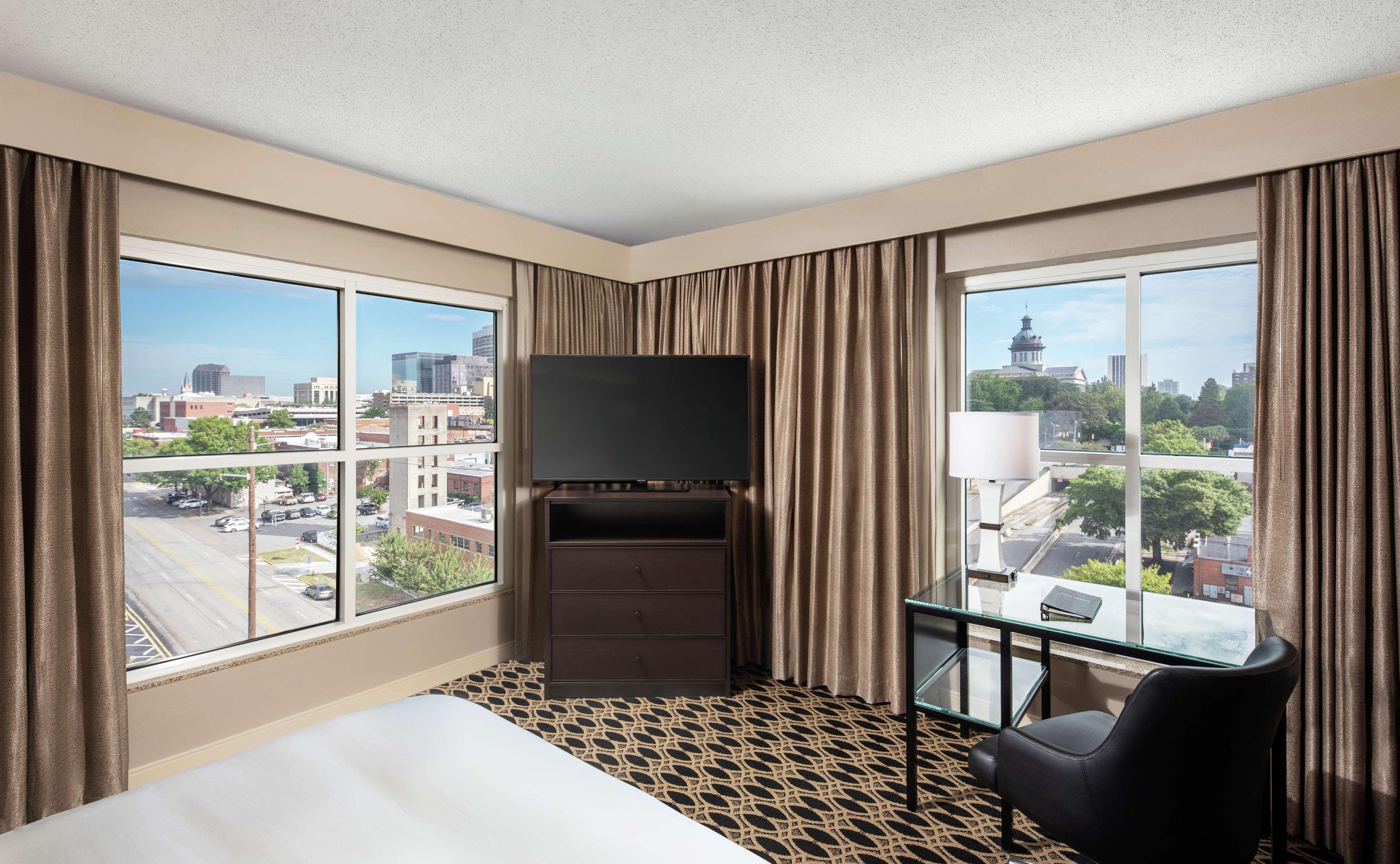 Hilton Columbia Center Hotel Bagian luar foto