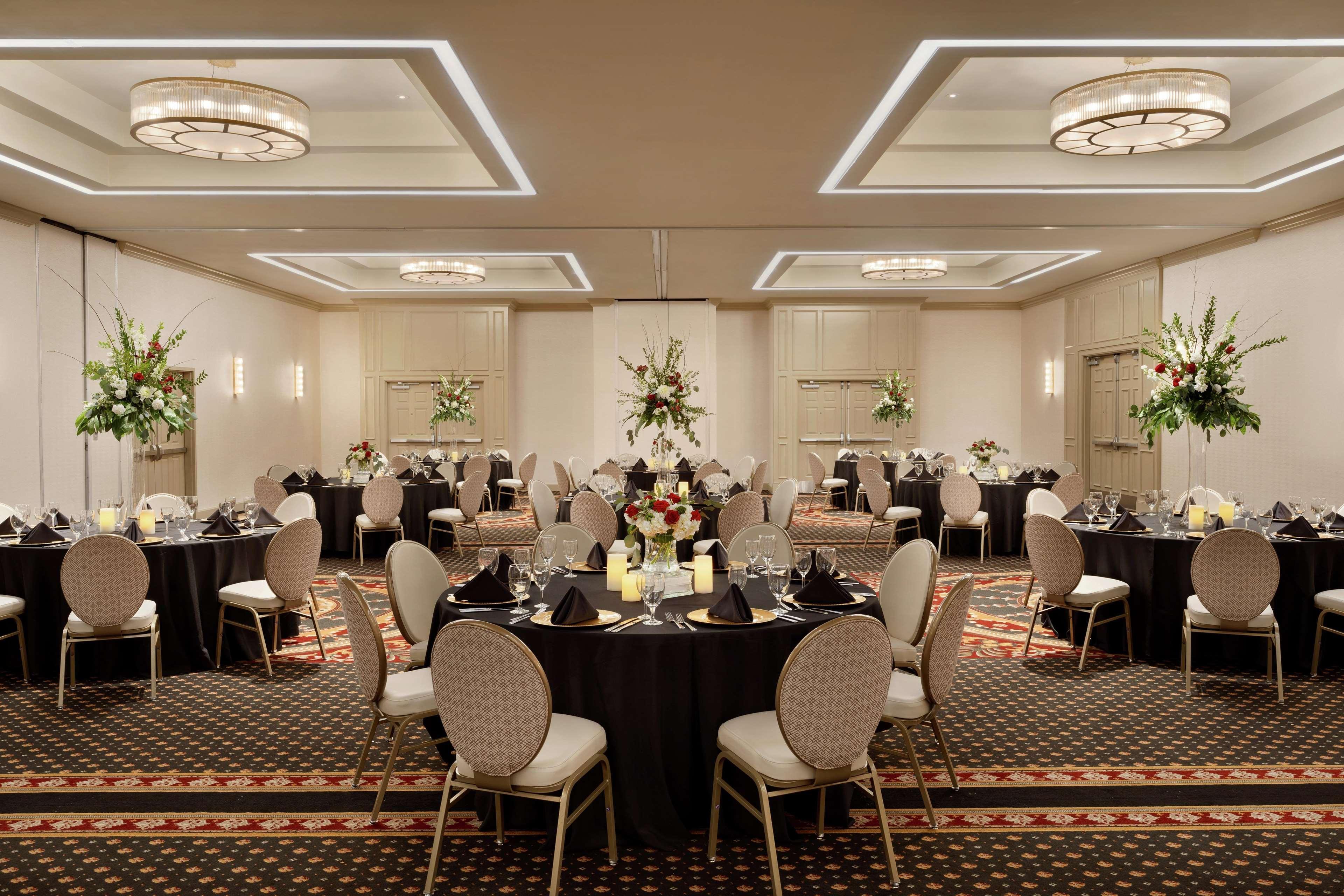 Hilton Columbia Center Hotel Bagian luar foto