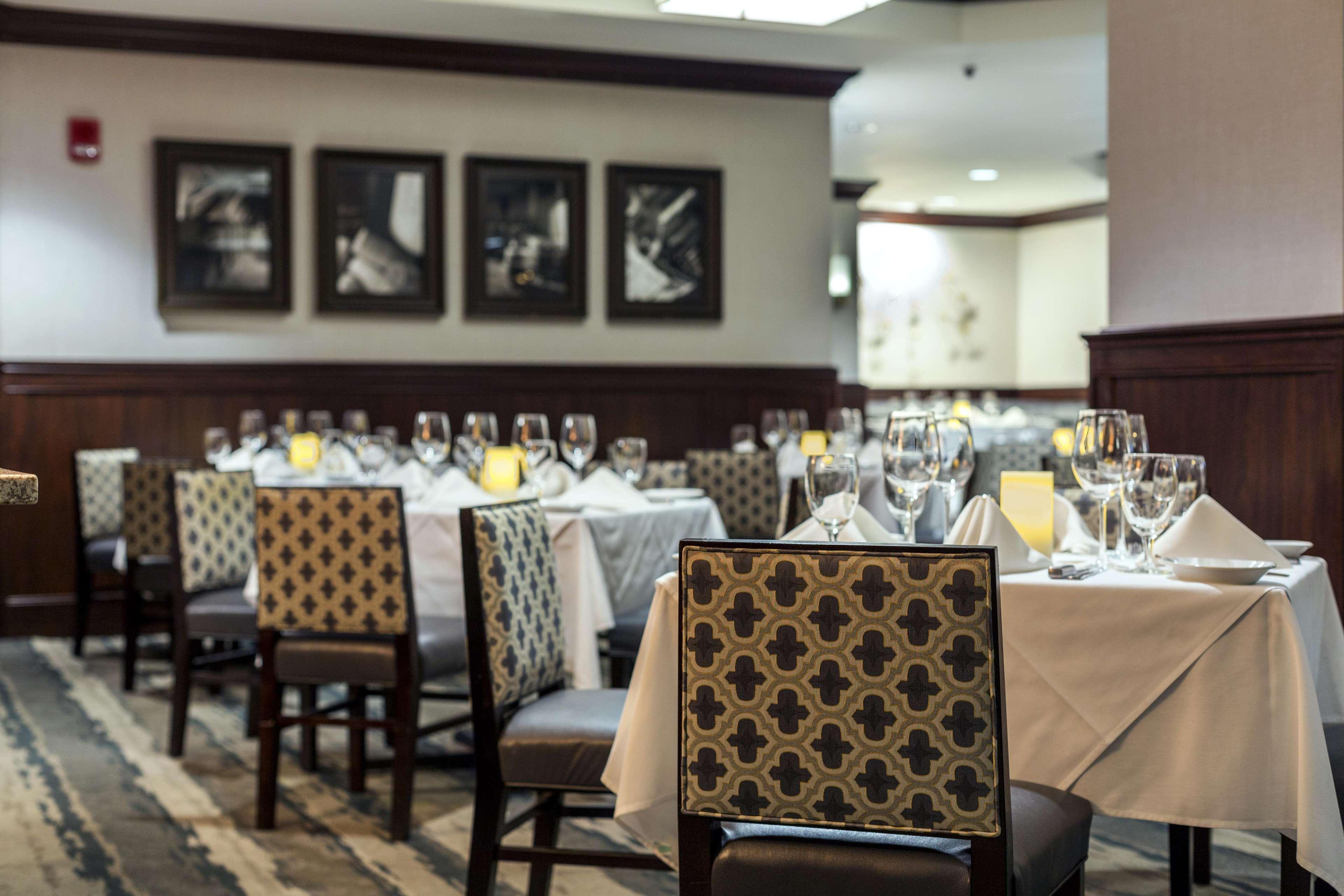 Hilton Columbia Center Hotel Bagian luar foto