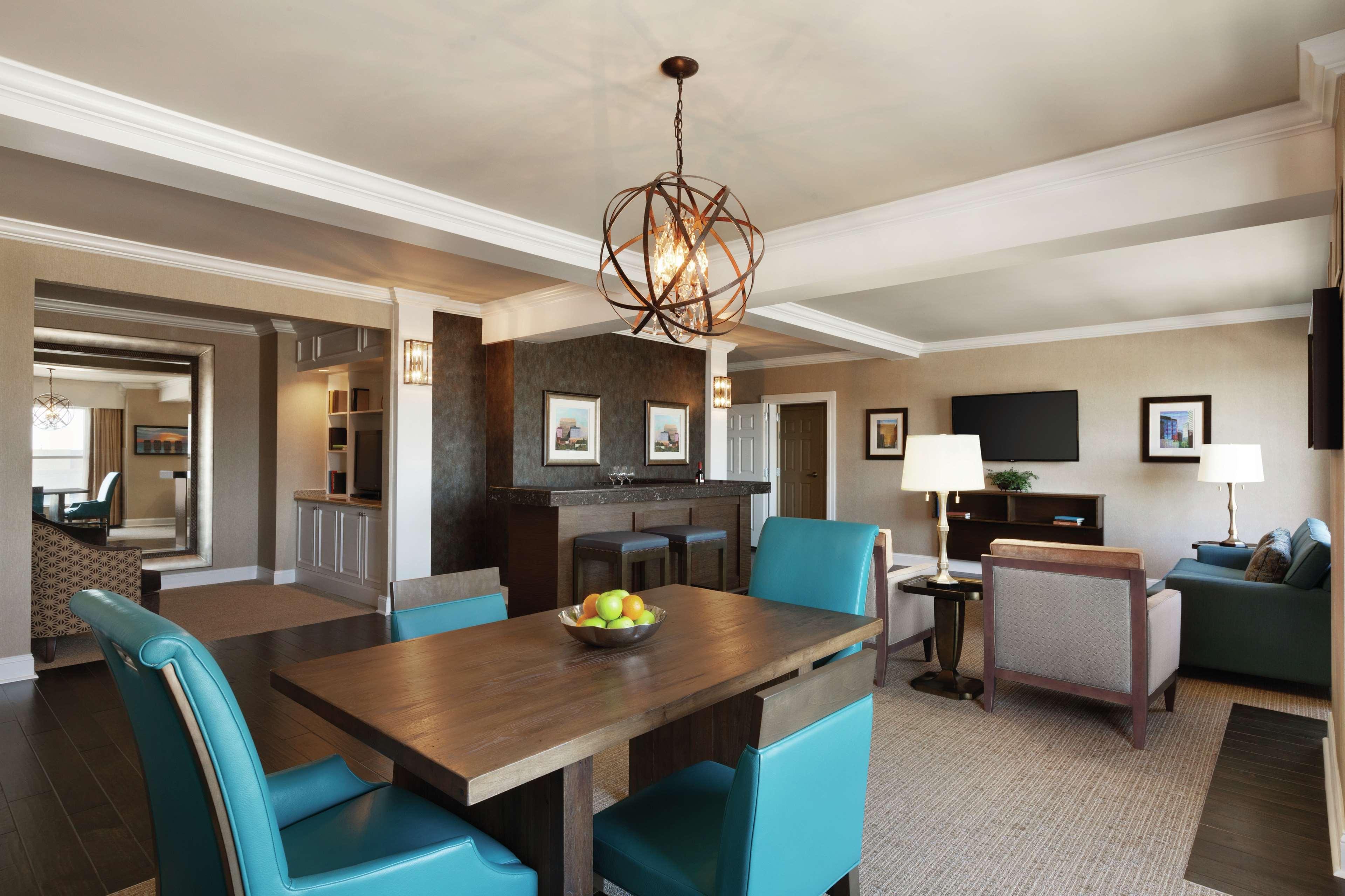 Hilton Columbia Center Hotel Bagian luar foto
